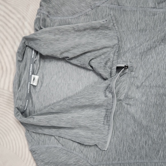 New Balance Running Pullover - Picture 11 of 11